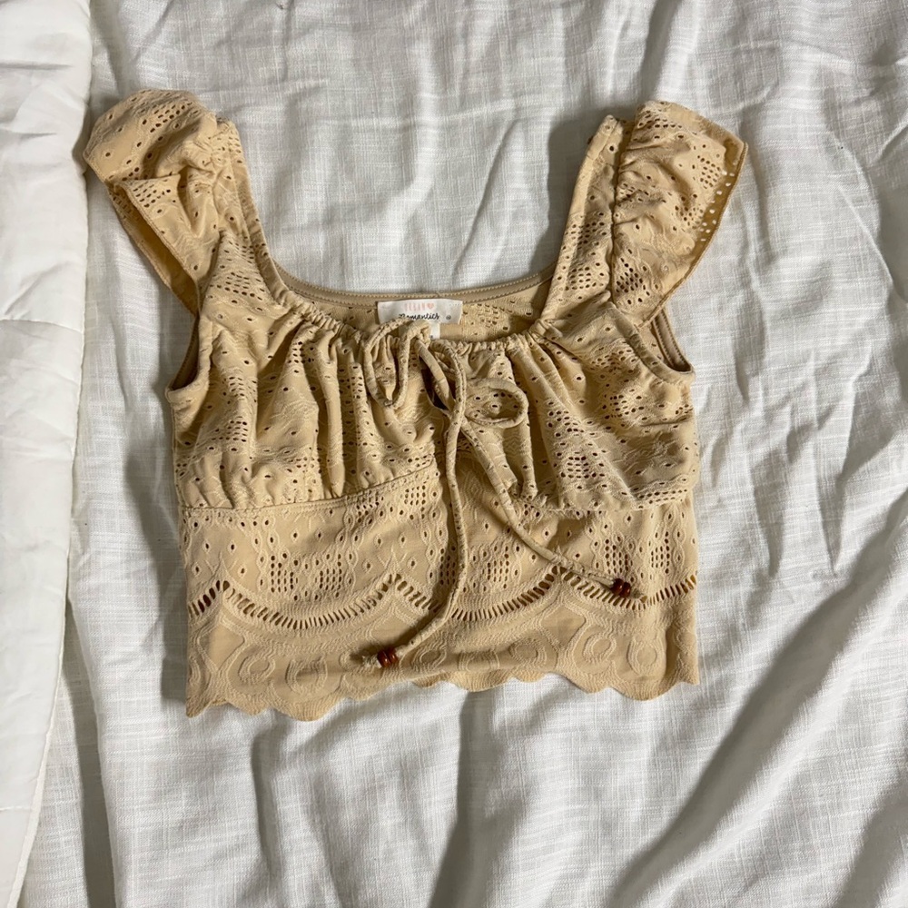 coquette baige crop top, size smalll, can be worn off the shoulders.